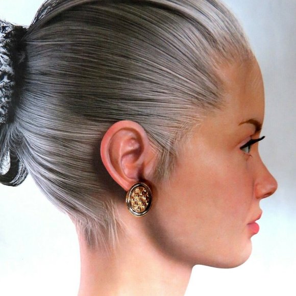 14kt Gold Cross Thread Deco Oval Frame Earrings Om - Picture 5 of 6